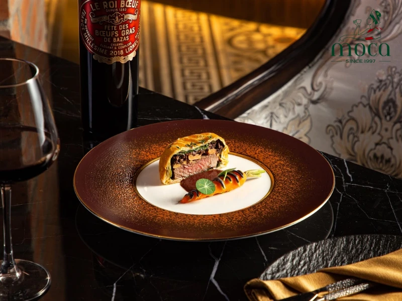 Elevating the Dining Experience: Beyond the Plate