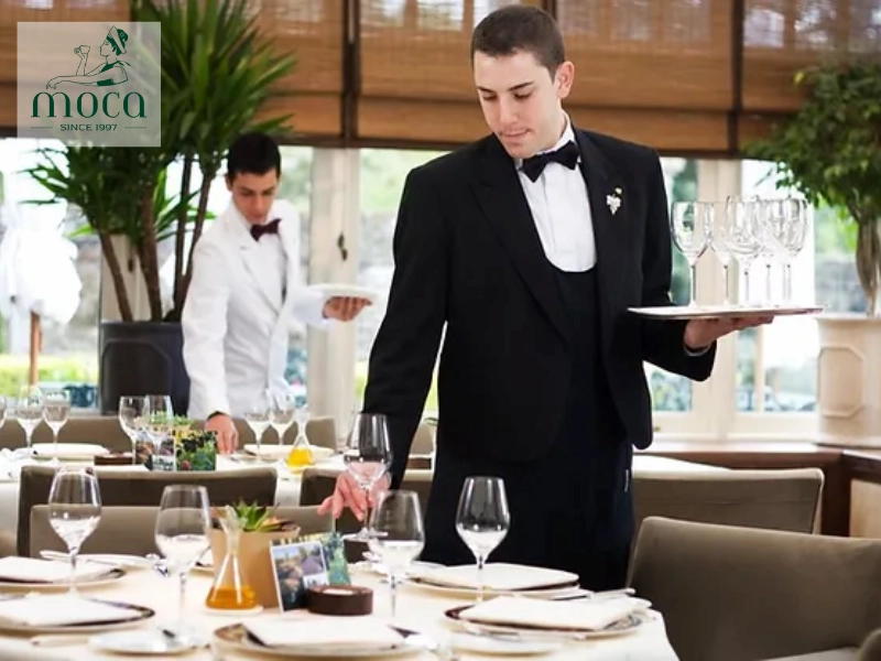 Specialized staff training – the key to crafting refined and lasting fine dining experiences.