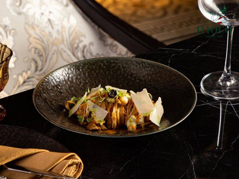 Modern Adaptations and Molecular Gastronomy Influences