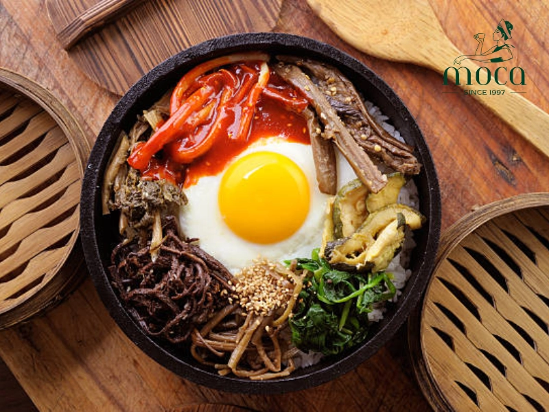 Modern Korean cuisine reimagines tradition, transforming classics like Bibimbap into innovative works of art.