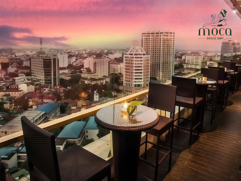 An ideal rooftop escape to watch Hanoi’s sunset unfold—where refined cuisine meets the city’s breathtaking skyline.
