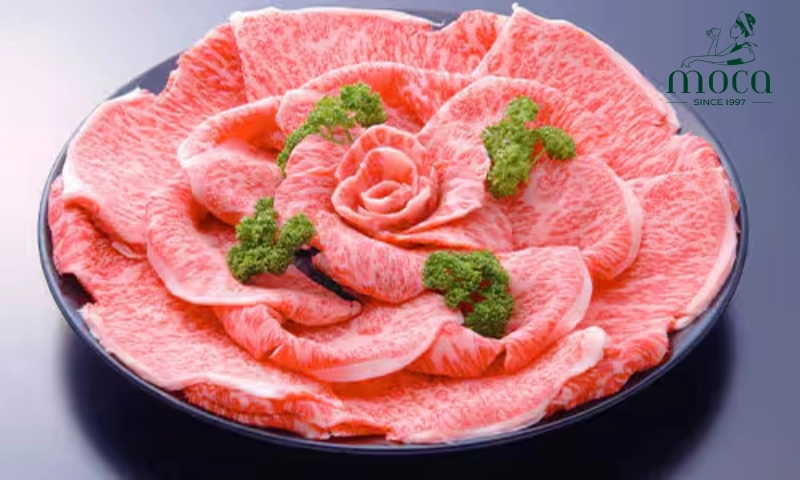 Wagyu’s marbling is rich in monounsaturated fats, giving it a melt-in-the-mouth texture, paired with intense umami flavor from natural amino acids.