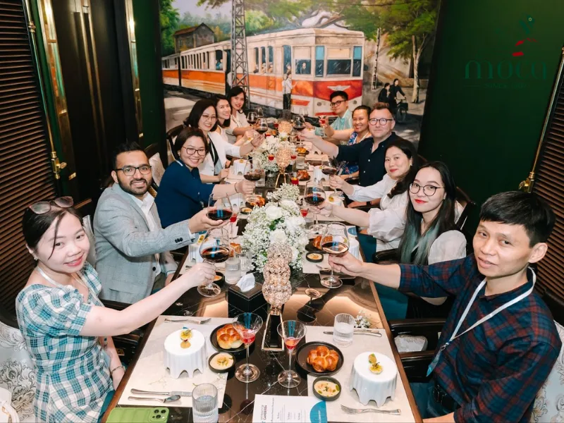 Restaurant for High-end Corporate Event