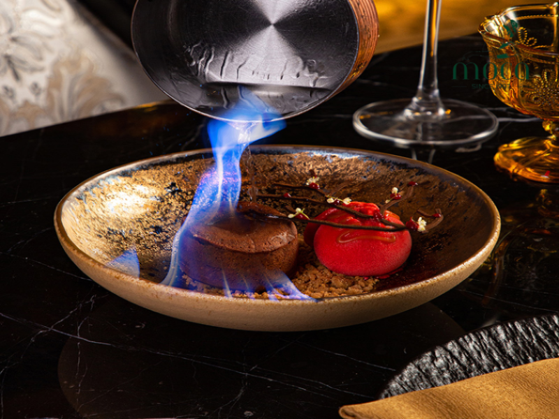 Moca Dining——一个精致的天地，植物料理的优雅与永恒的法国魅力在此交融。