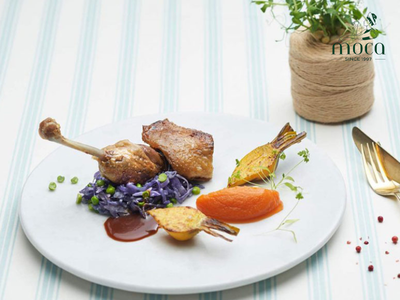 우아함을 집으로 가져오세요 — 당신의 주방에서 파인 다이닝 순간을 만들어내는 기쁨을 경험해보세요.