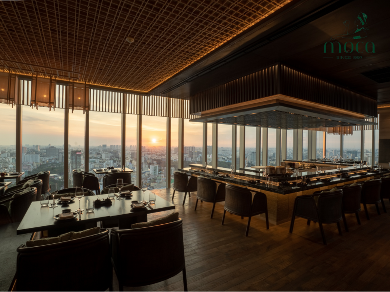 훌륭한 고급 식당 인테리어는 영감, 전문가의 조언, 그리고 세심한 계획에서 시작됩니다 — 비전을 시대를 초월한 우아함으로 바꾸는 것입니다.