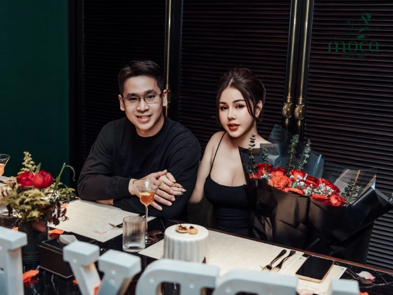 약혼 축하를 위해 Moca Dining을 선택해야 하는 이유