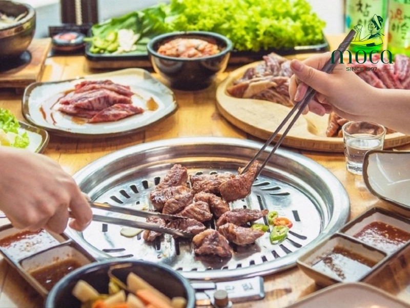 Plan ahead, dress smart, and enjoy a seamless Korean fine dining experience.