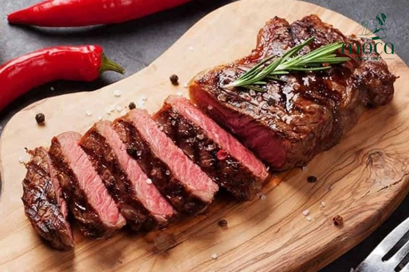 From expert aging to precise temperature control, Moca Dining’s preparation techniques ensure every steak is a fine dining masterpiece.