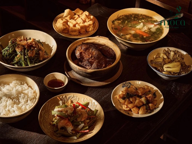 Modern Vietnamese culinary excellence is crafted through technical mastery, artistic plating, and personalized service — delivering an unparalleled fine dining journey.