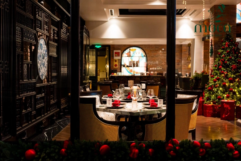 The Unparalleled Ambiance and Service