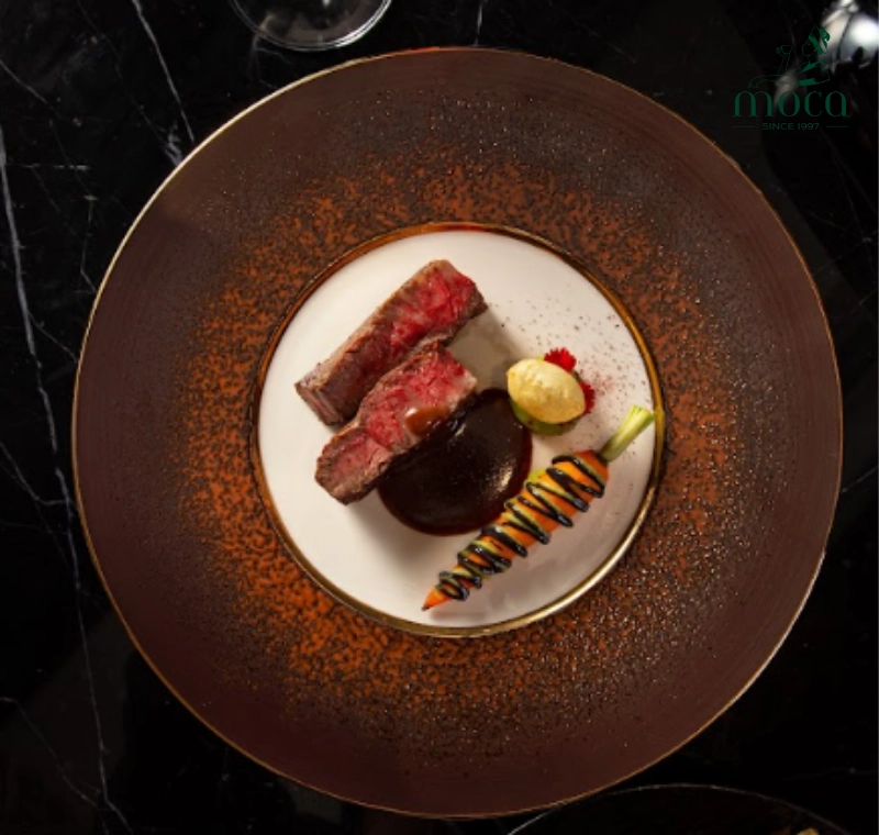 Moca Dining – where every steak becomes a work of culinary art.