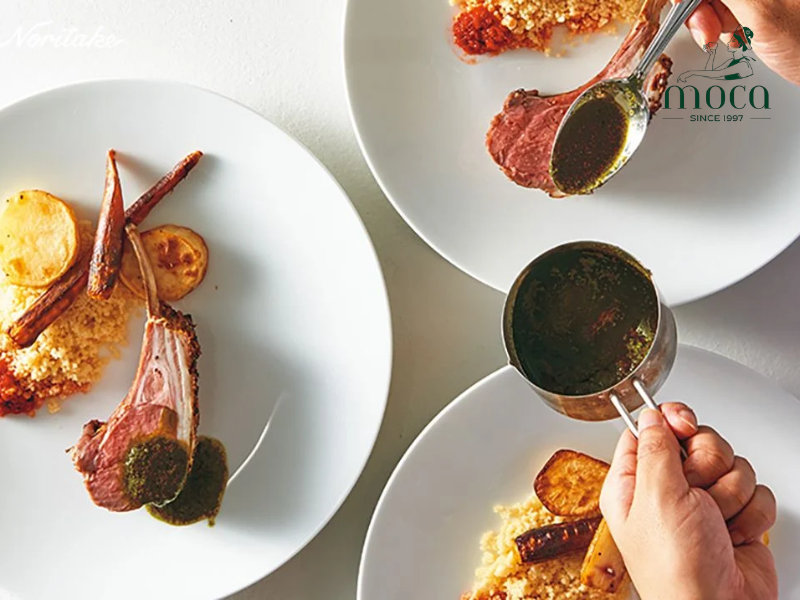 파인 다이닝은 집에서부터 시작됩니다 — 일상을 정성, 품질, 그리고 정밀함으로 격상시켜 보세요.