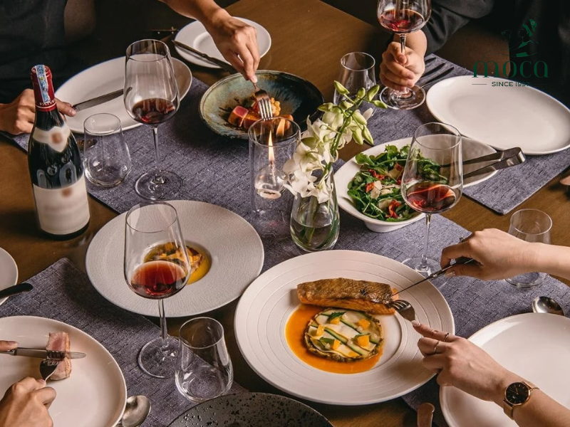 노르딕 요리: 순수함, 전통, 미니멀한 우아함으로 자연의 풍요로움을 담아냅니다