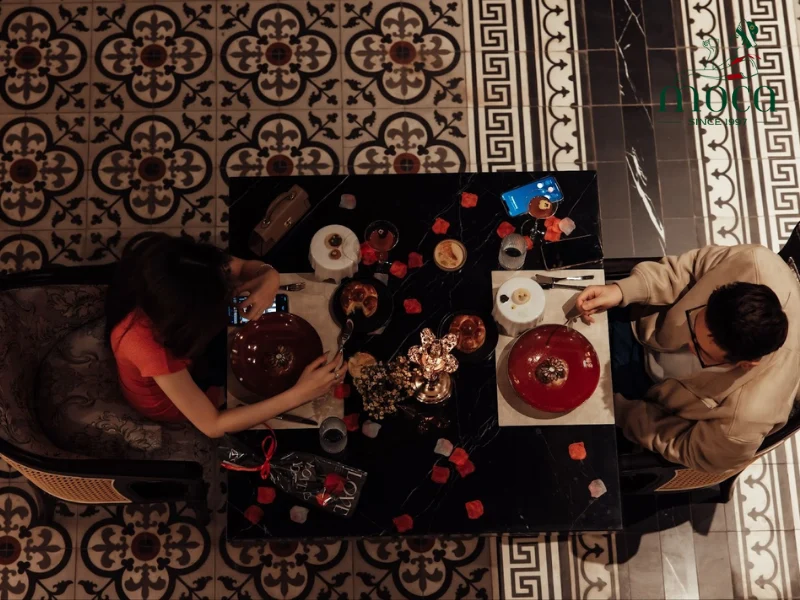 Restaurant with beautiful view in Hanoi