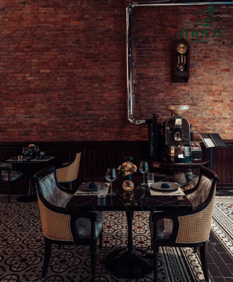 Old French Style: Elegant, romantic, and timeless, creating the perfect setting for memorable moments.