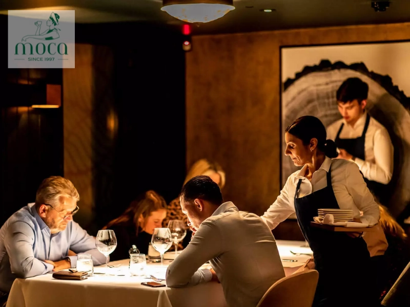 Every detail, every gesture — fine dining service refined to an art.