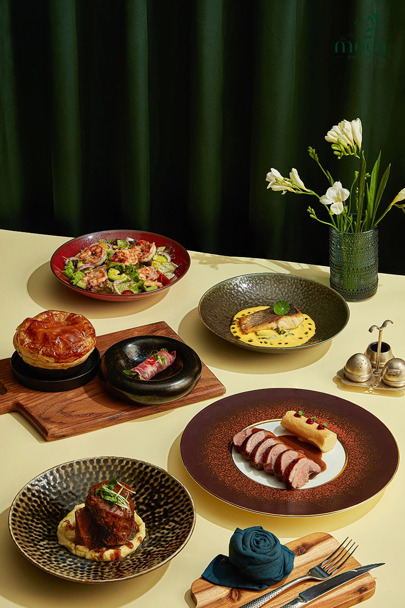 Moca Dining – where cuisine meets elegance: a refined lunch set, impeccable service, and a sophisticated setting combine to create an unforgettable dining experience.
