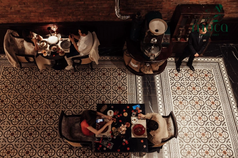 Architectural Sophistication: An Intimate Setting for Two