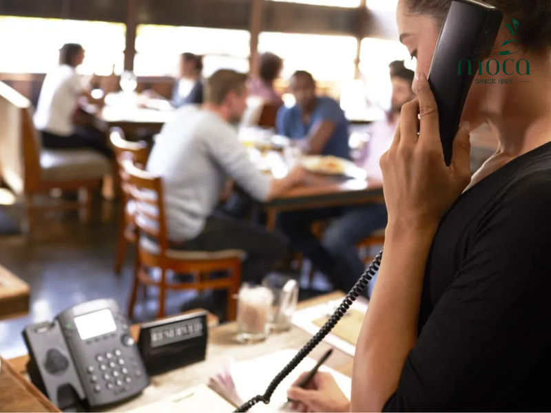 전화의 개인적인 터치부터 이메일과 소셜 미디어의 편리함까지, 다양한 채널을 통해 당신의 스타일에 맞는 파인 다이닝 예약이 가능합니다.