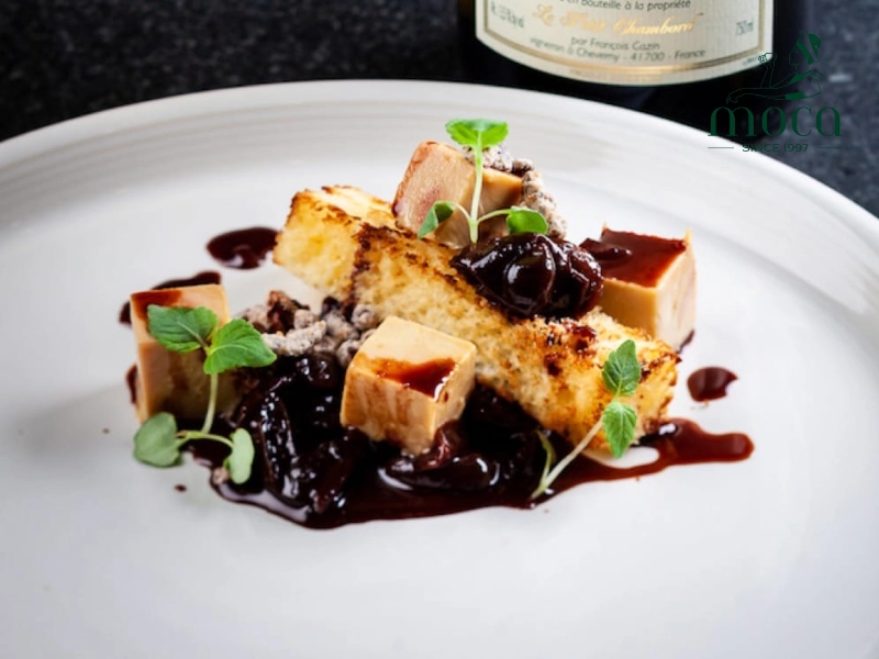 Foie gras terrine and torchon: chilled elegance, crafted with precision and patience.