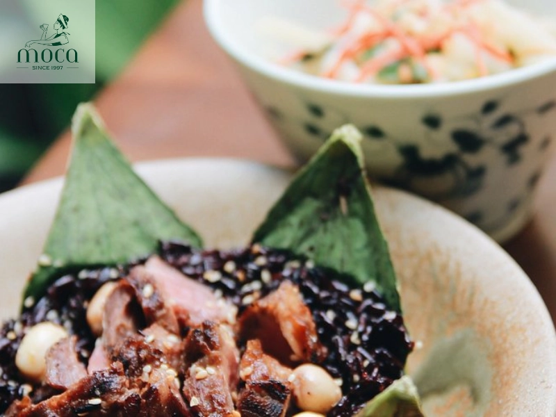 Sente – refined vegetarian cuisine inspired by the purity of lotus.