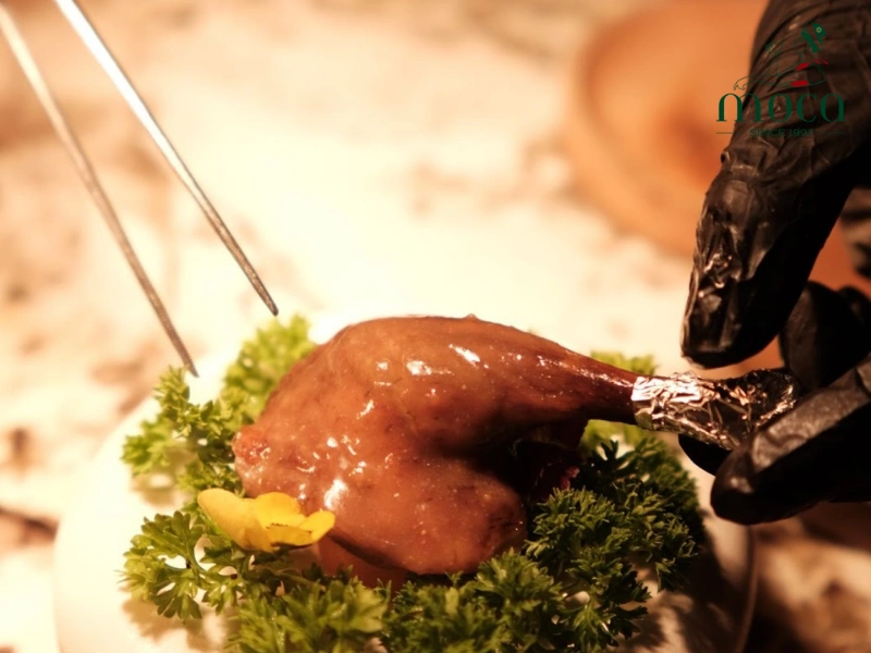 Flawless Service: The Moca Dining Standard