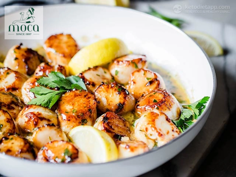 Seared scallops with lemon butter sauce