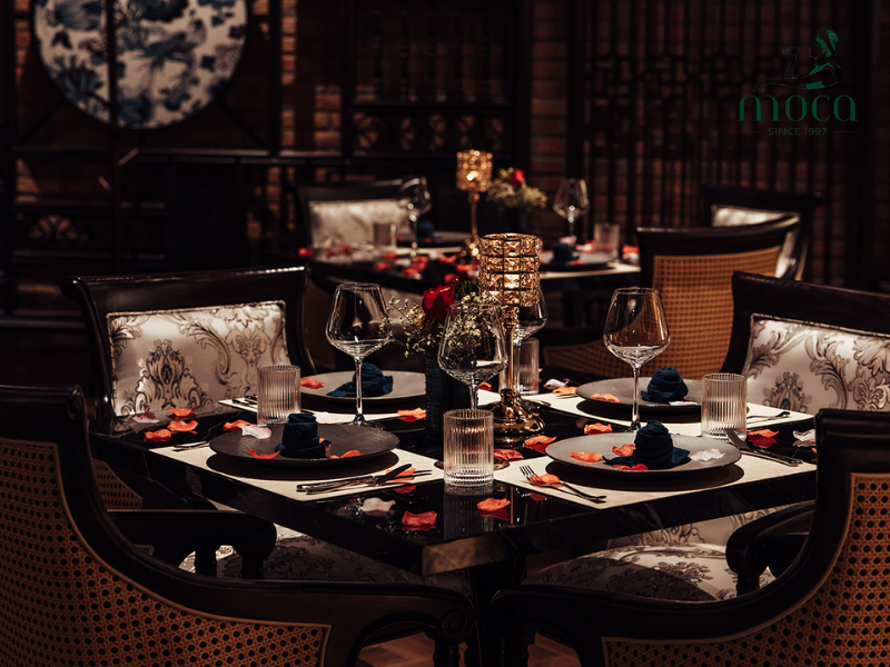 세련된 분위기, 고급 요리, 완벽한 서비스 — 모카 다이닝에서 경험하는 파인 다이닝의 진수입니다.