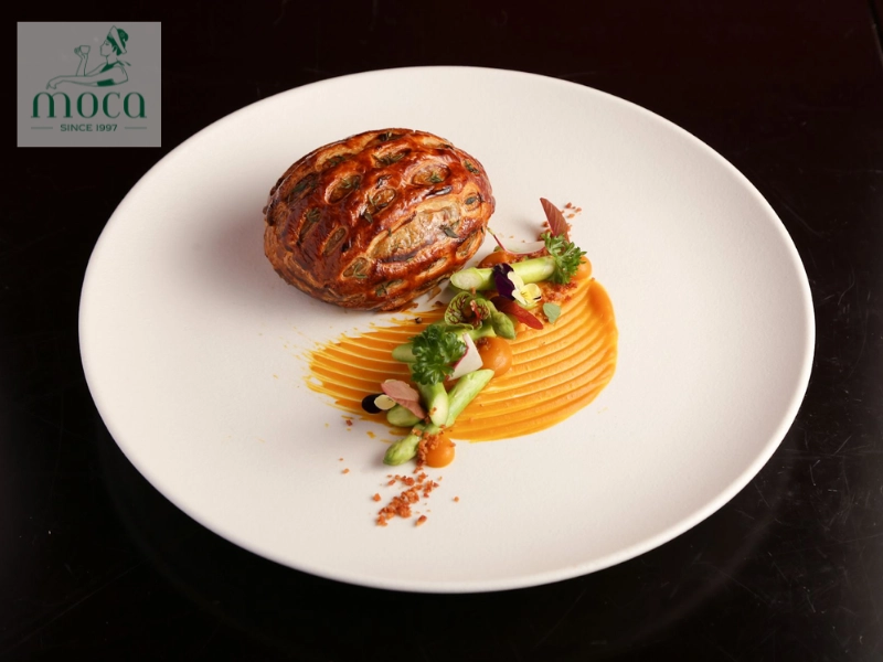 From deep, concentrated reductions to ethereal foams and elegant gels—these fine dining techniques transform flavor and texture into culinary artistry