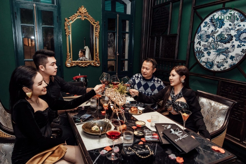 Moca Dining에서 저녁의 마지막 순간을 완성하기